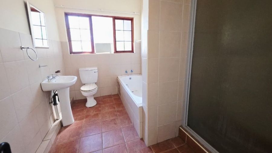 3 Bedroom Property for Sale in Rustenburg Central North West